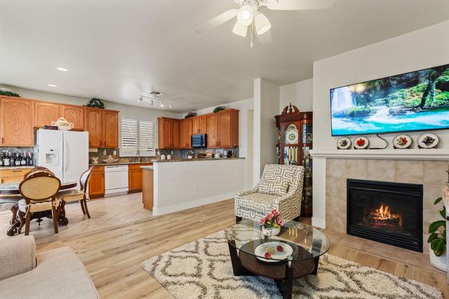 330 Sun Shower Cir, Sacramento, CA 95823