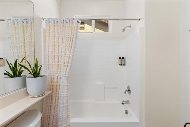 330 Sun Shower Cir, Sacramento, CA 95823