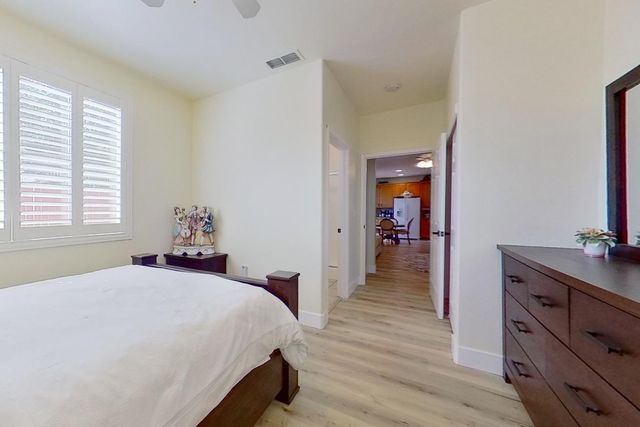 330 Sun Shower Cir, Sacramento, CA 95823