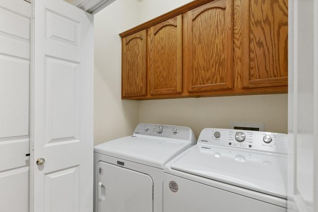 330 Sun Shower Cir, Sacramento, CA 95823
