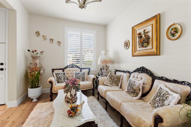 330 Sun Shower Cir, Sacramento, CA 95823