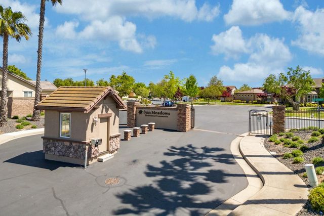 330 Sun Shower Cir, Sacramento, CA 95823