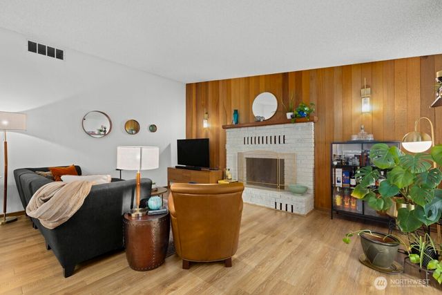 7401 38th Drive SE, Lacey, WA 98503