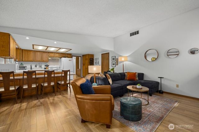 7401 38th Drive SE, Lacey, WA 98503