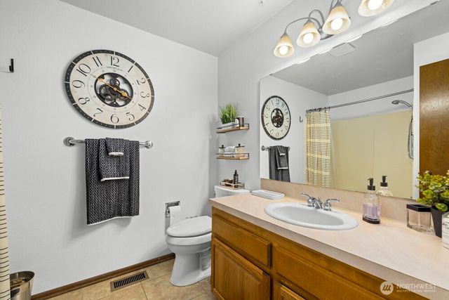 7401 38th Drive SE, Lacey, WA 98503