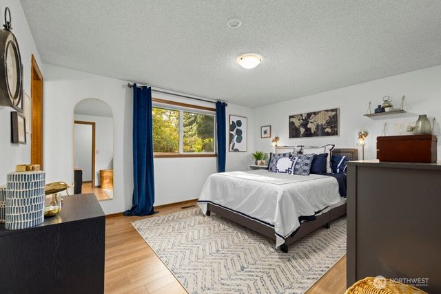 7401 38th Drive SE, Lacey, WA 98503