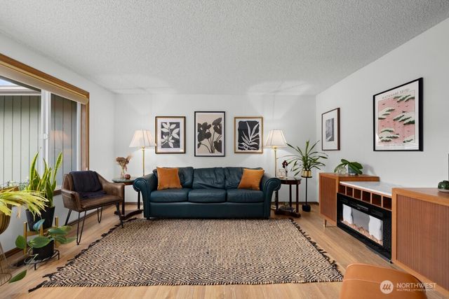 7401 38th Drive SE, Lacey, WA 98503