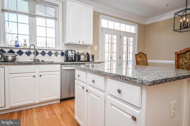 307 RIDGEMONT AVE, Rockville, MD 20850