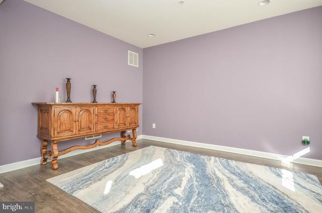 307 RIDGEMONT AVE, Rockville, MD 20850