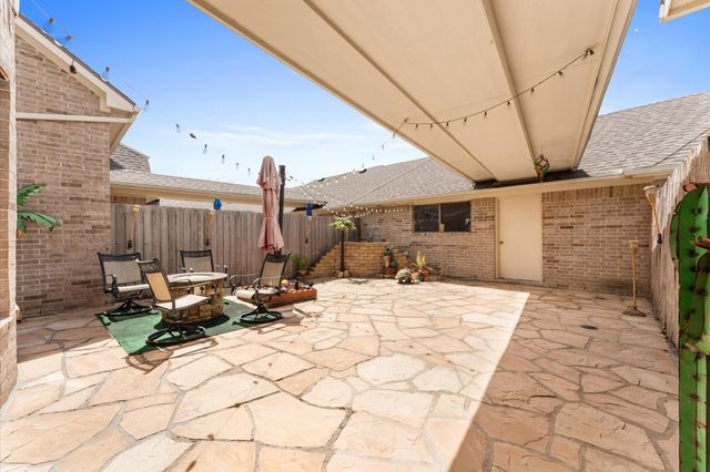 2411 Clippers Square, Houston, TX 77058