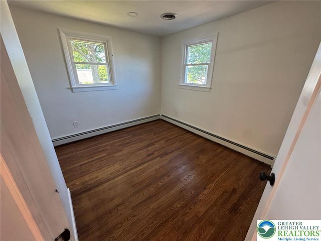 320 East Landis Street, Coopersburg Boro, PA 18036
