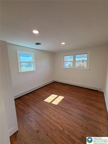 320 East Landis Street, Coopersburg Boro, PA 18036