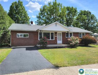 320 East Landis Street, Coopersburg Boro, PA 18036