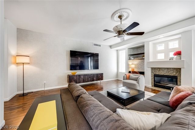 8816 Cortile Drive, Las Vegas, NV 89134