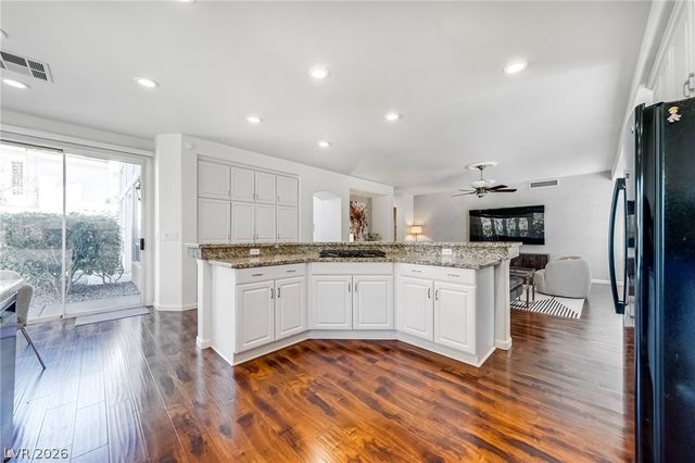 8816 Cortile Drive, Las Vegas, NV 89134