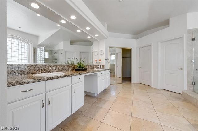 8816 Cortile Drive, Las Vegas, NV 89134