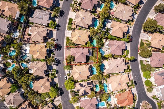 8816 Cortile Drive, Las Vegas, NV 89134