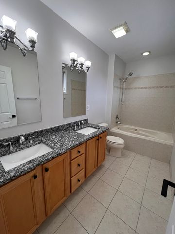 218 S Hamilton Avenue 2S, Chicago, IL 60612