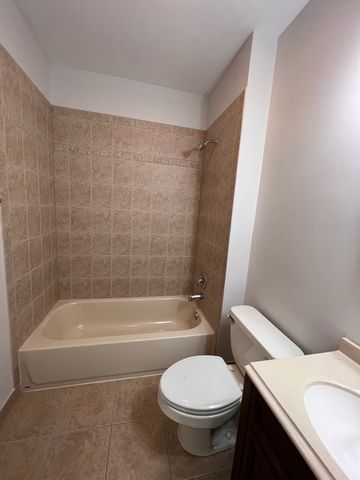 218 S Hamilton Avenue 2S, Chicago, IL 60612