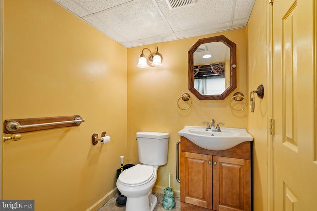 12 SEDGWICK RD, Hamilton, NJ 08690