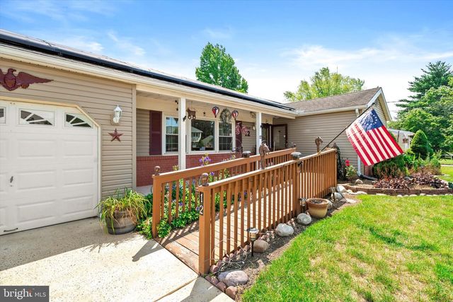 12 SEDGWICK RD, Hamilton, NJ 08690