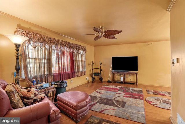 12 SEDGWICK RD, Hamilton, NJ 08690