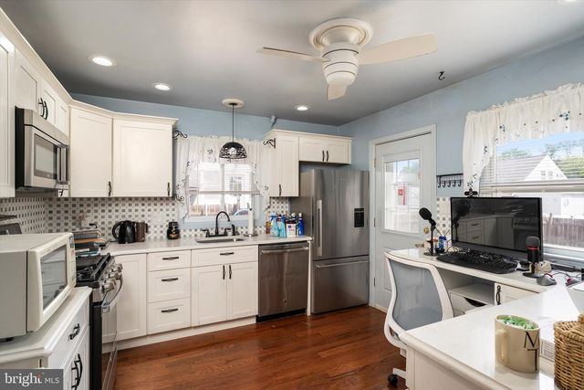 12 SEDGWICK RD, Hamilton, NJ 08690