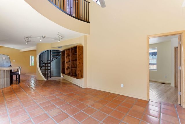 420 Aliso Drive NE, Albuquerque, NM 87108