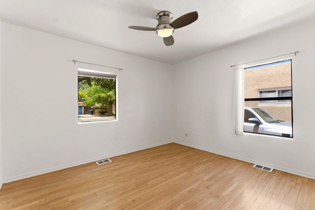 420 Aliso Drive NE, Albuquerque, NM 87108