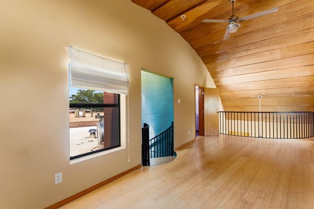 420 Aliso Drive NE, Albuquerque, NM 87108