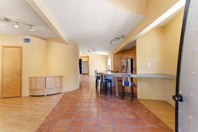 420 Aliso Drive NE, Albuquerque, NM 87108