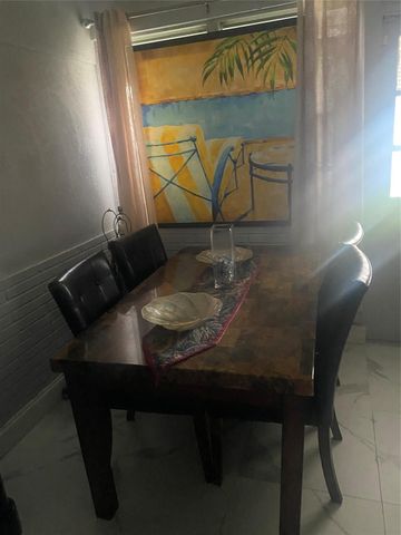 6424 Buchanan Street, Hollywood, FL 33024