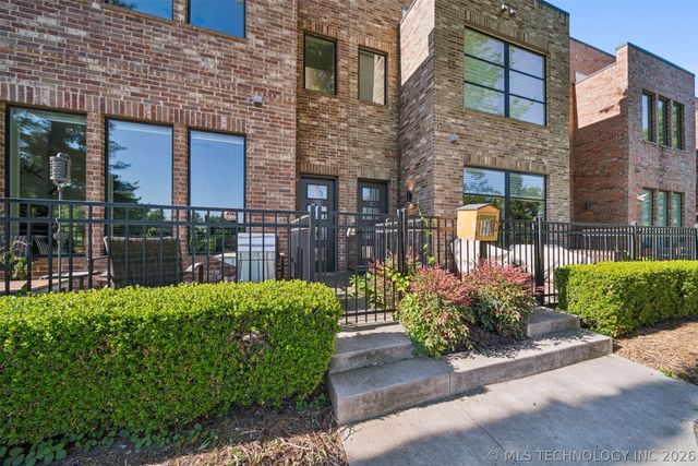 1137 E 7th Street B, Tulsa, OK 74120