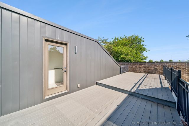1137 E 7th Street B, Tulsa, OK 74120