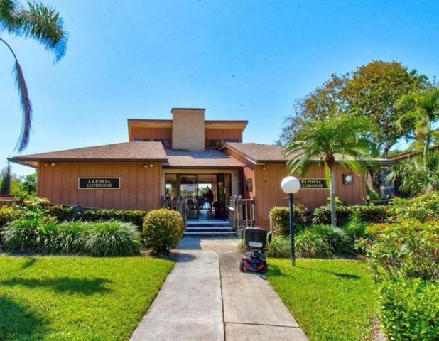 5755 FOXLAKE DRIVE H, North Fort Myers, FL 33917