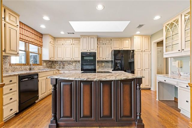 5173 Sandlewood Court, Marietta, GA 30068