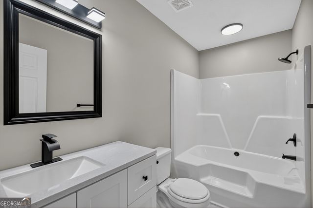 105 Ridgefield Drive, Lagrange, GA 30241