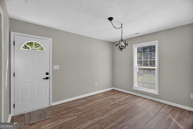 105 Ridgefield Drive, Lagrange, GA 30241