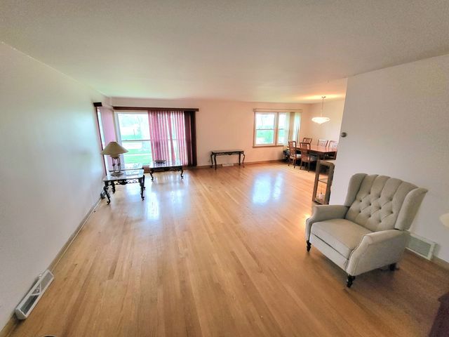 718 Central Park Avenue, Flossmoor, IL 60422