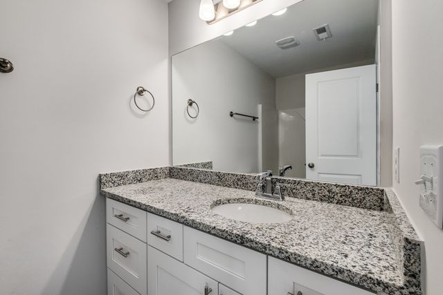 347 Kristen Ct, Columbia, TN 38401