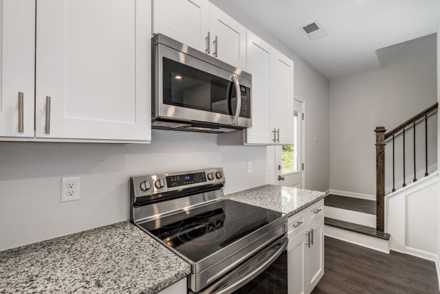 347 Kristen Ct, Columbia, TN 38401
