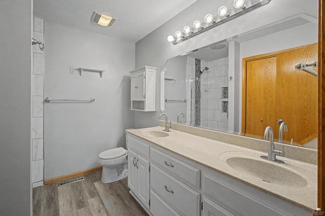 1024 Connecticut Avenue, Manhattan, KS 66502