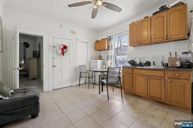 39 Thomas Street, Paterson, NJ 07503