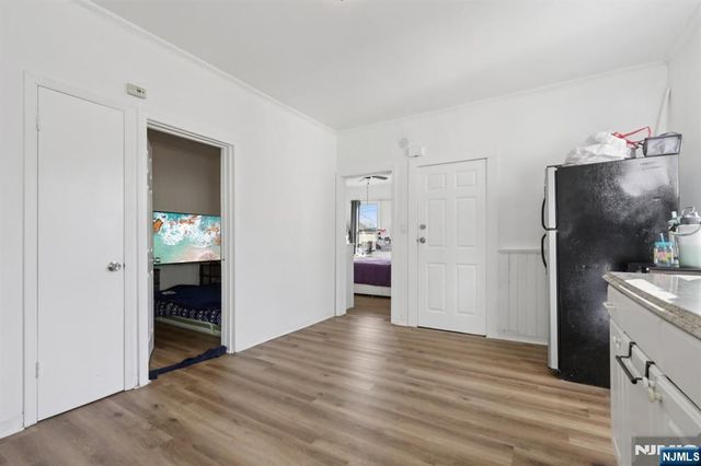 39 Thomas Street, Paterson, NJ 07503