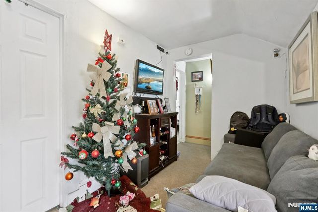 39 Thomas Street, Paterson, NJ 07503