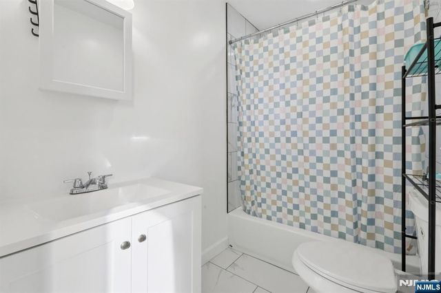 39 Thomas Street, Paterson, NJ 07503