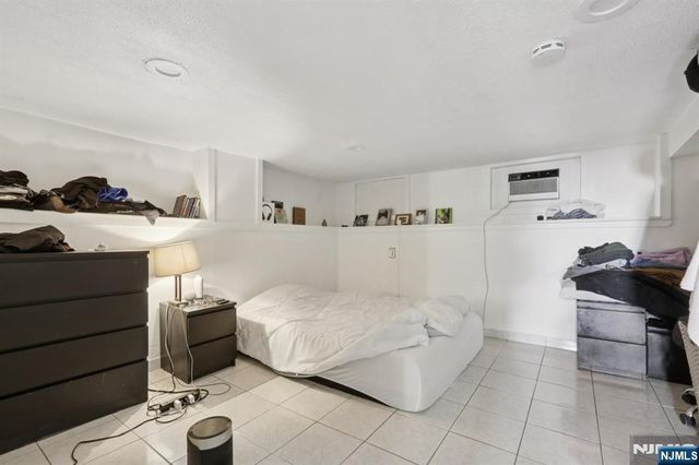 39 Thomas Street, Paterson, NJ 07503