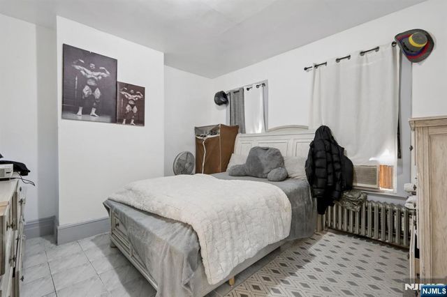 39 Thomas Street, Paterson, NJ 07503