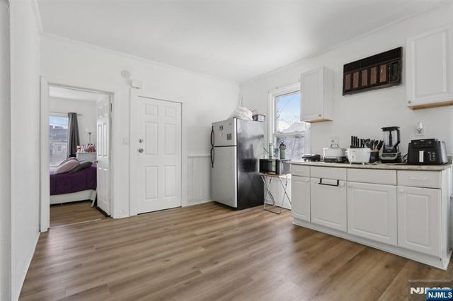 39 Thomas Street, Paterson, NJ 07503