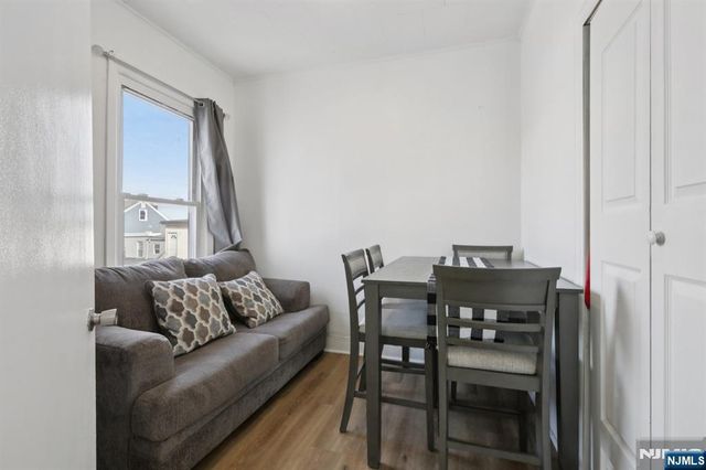 39 Thomas Street, Paterson, NJ 07503